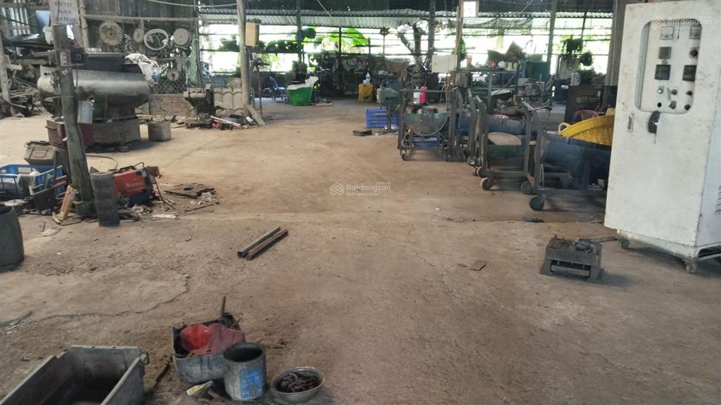 Bán gấp đất 2250m2 đất sát mặt tiền 835 đối diện ubnd xã rạch kiến  xe tải vào tận nhà
