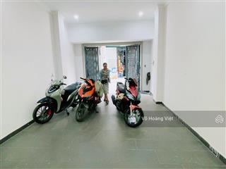 Bán nhà 4 tầng  gia đình vào ở ngay  có sẵn nội thất  ô tô ngủ trong nhà  nhỉnh 10 tỷ.