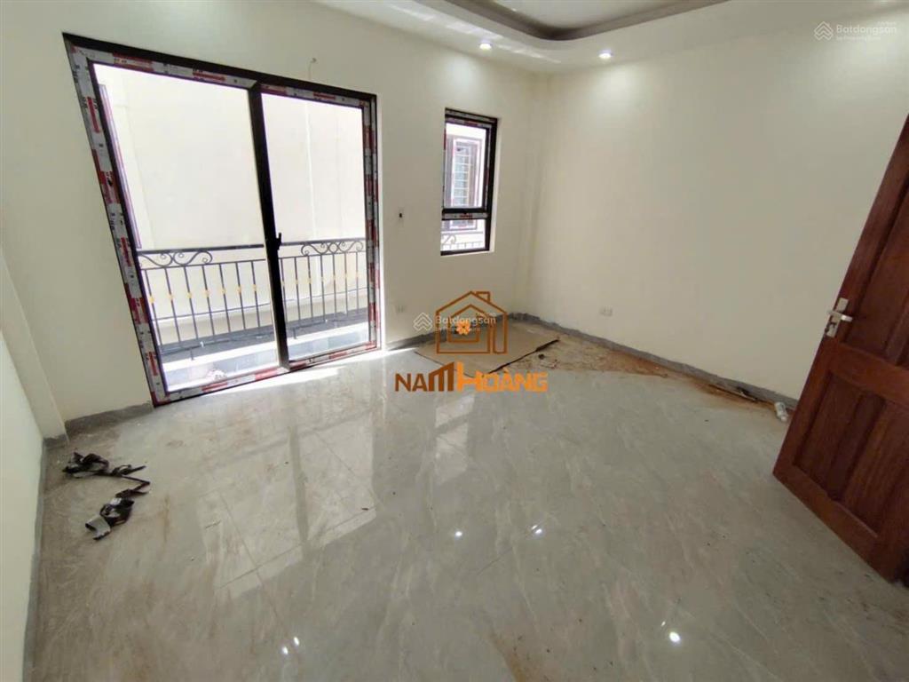 Nhà đẹp không hiếm, nhà đáng tiền mới hiếm, ô tô đỗ cửa, sổ sẵn, giá chỉ hơn 3 tỷ!