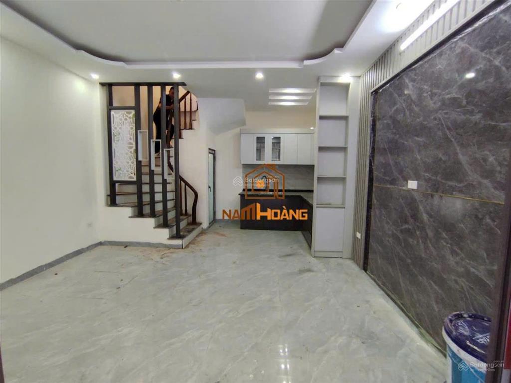Nhà đẹp không hiếm, nhà đáng tiền mới hiếm, ô tô đỗ cửa, sổ sẵn, giá chỉ hơn 3 tỷ!