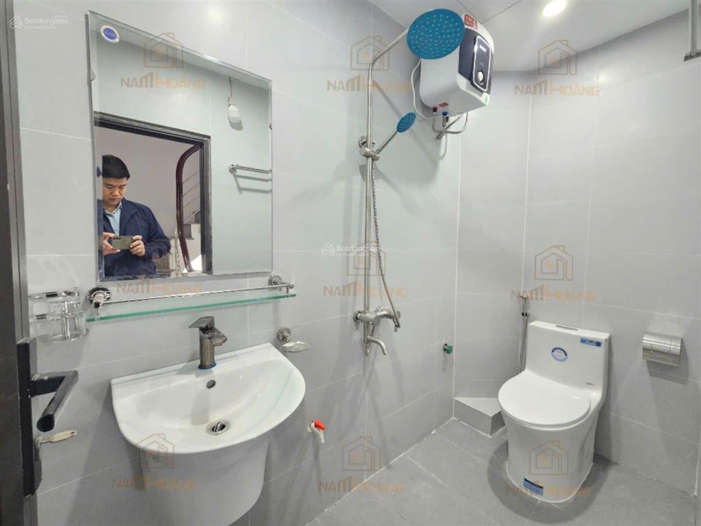 Trung tâm phố xốm, 34m2 x 4 tầng full nội thất cách mặt ngõ ô tô thông 10m ra phố