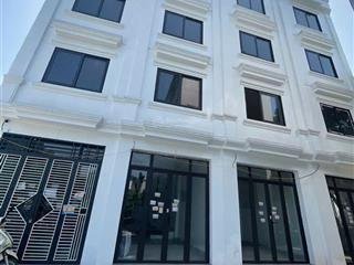 Phụng châu có gì mà giá êm thế này? nhà mới 100% 30m2 4 tầng đường rộng ô tô tránh 0978 547 ***