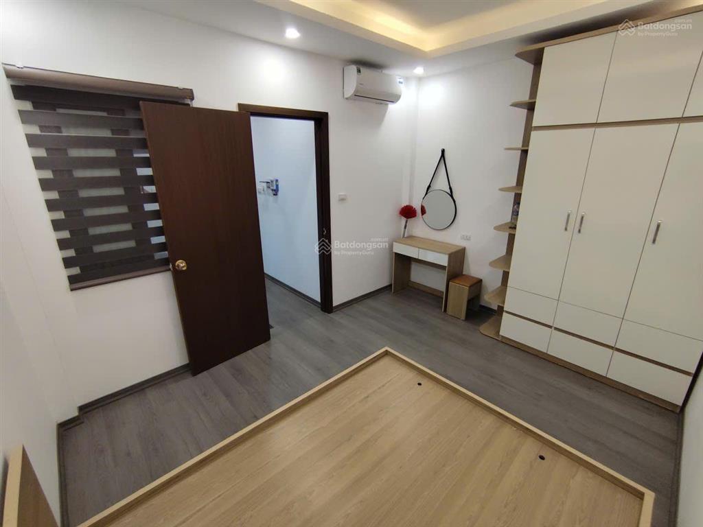 Nhà yên nghĩa cách bến xe chỉ vài trăm mét nhà đẹp full điều hòa, giá chỉ 6,9 tỷ 0978 547 ***