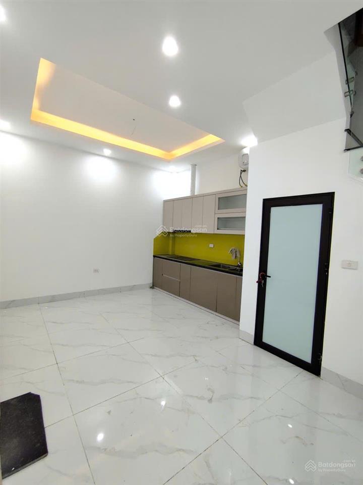 Nhà yên nghĩa cách bến xe chỉ vài trăm mét nhà đẹp full điều hòa, giá chỉ 6,9 tỷ 0978 547 ***