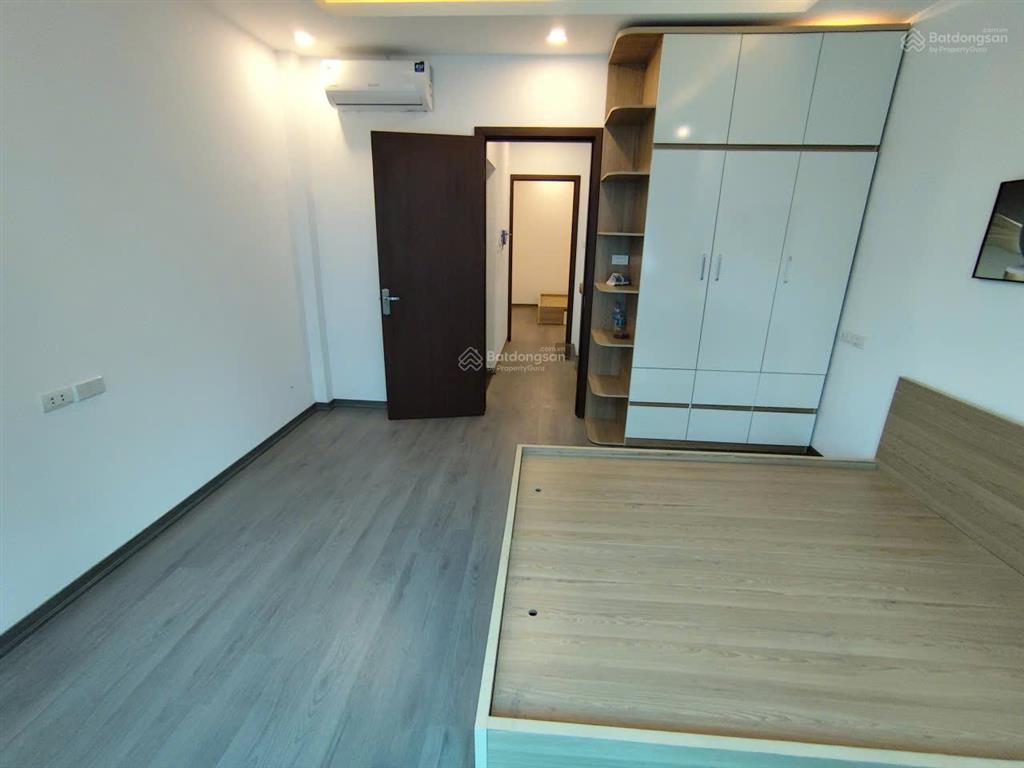 Nhà yên nghĩa cách bến xe chỉ vài trăm mét nhà đẹp full điều hòa, giá chỉ 6,9 tỷ 0978 547 ***