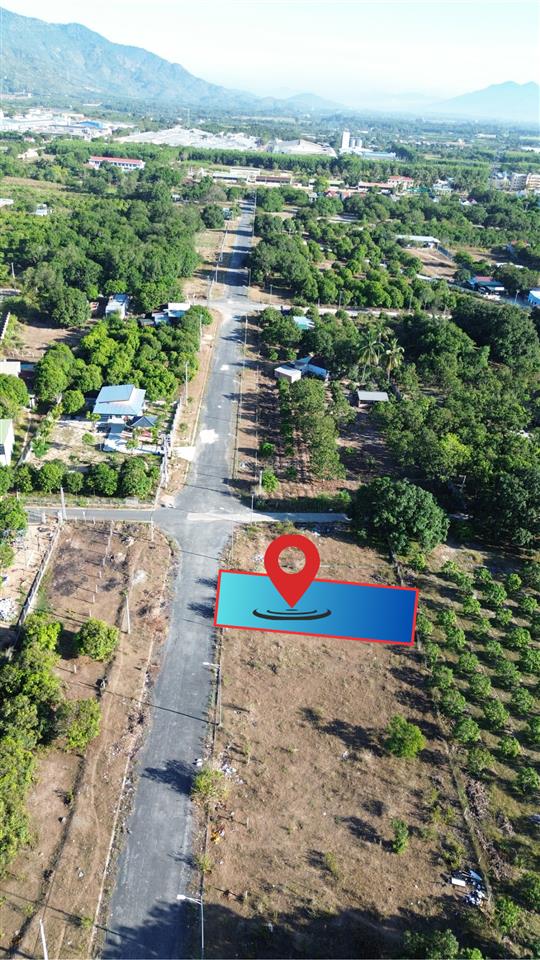 Lô đất full thổ cư, đường nhựa 20m, quy hoạch mới 1/500 an toàn giữ lại ở suối tân