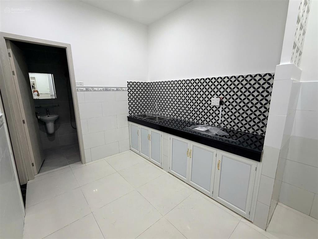 Bán nhà sổ hồng chính chủ  197/14 ql13 cũ  hẻm 5m  dt 6x14m