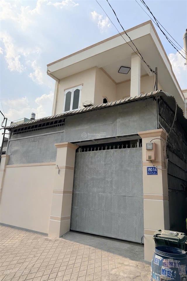 Bán nhà sổ hồng chính chủ  197/14 ql13 cũ  hẻm 5m  dt 6x14m