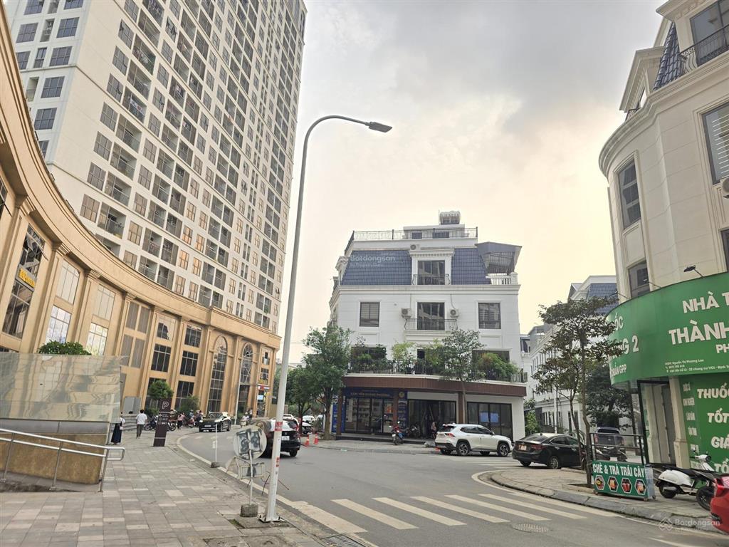 Sổ đỏ sẵn, bán nhanh nhà 4 tầng kinh doanh đẹp tại vci giá rẻ 0986 164 ***