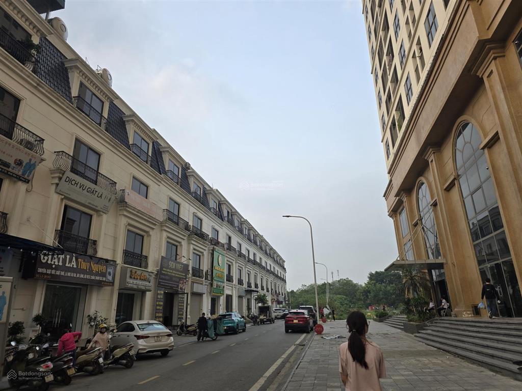 Sổ đỏ sẵn, bán nhanh nhà 4 tầng kinh doanh đẹp tại vci giá rẻ 0986 164 ***