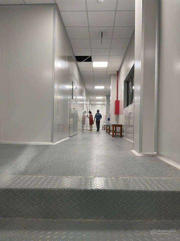 Cho thuê 1300m2 nhà xưởng trong kcn bá thiện, pháp lý đầy đủ 0986 164 ***