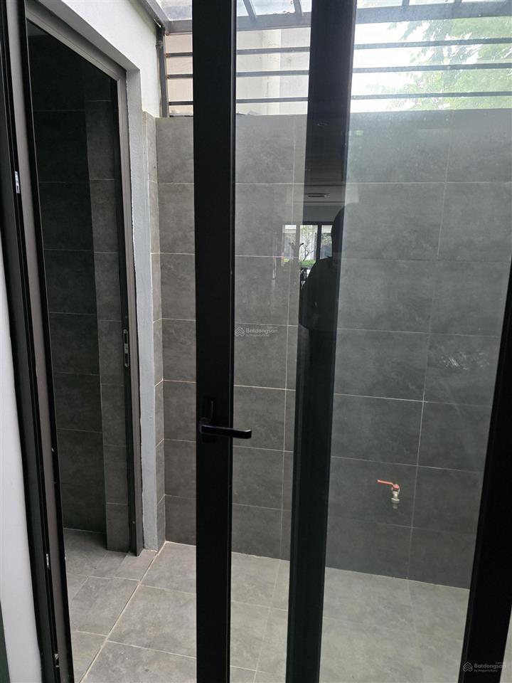 Cho thuê nhà riêng 4 ngủ khép kín tại vĩnh yên gần vci, nhà mới. giá 10tr