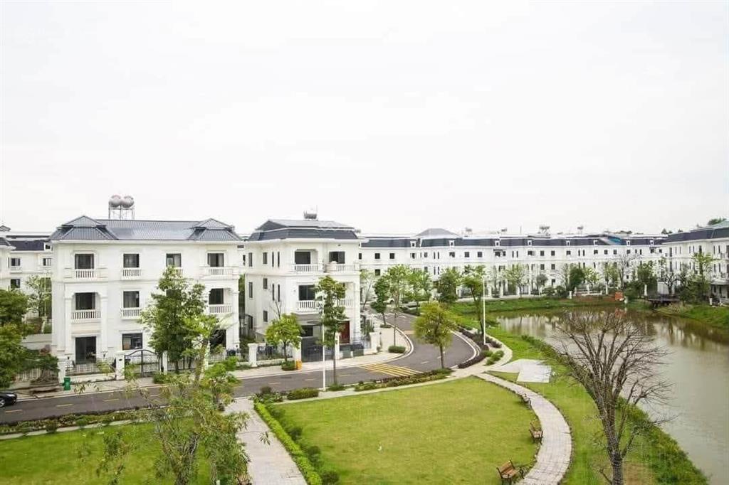 Bán gấp biệt thự đơn lập kdt vci, giá cực rẻ, sang tên ngay chỉ hơn 10 tỷ 0986 164 ***