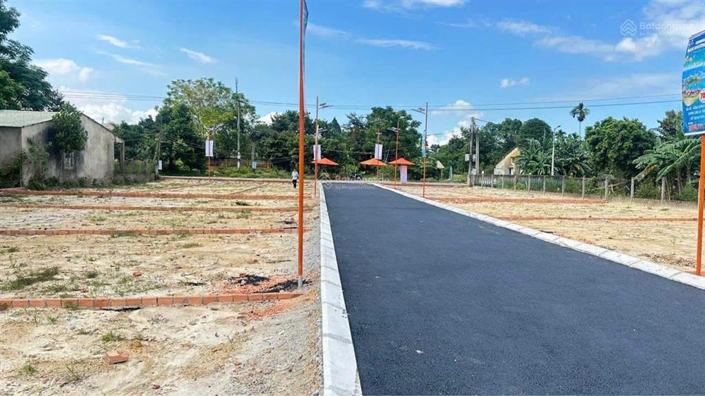 1 tỷ 3** sở hữu ngay 120m full thổ cư hòa tiến mặt tiền nhựa 10m5