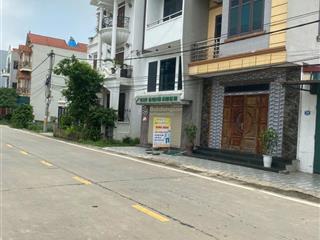 Siêu phẩm lô góc 3 thoáng . đường liên huyện 4 oto chánh nhau