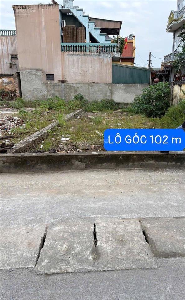 Lô góc đường thông 4m gần thành phố ven sông cầu mễ sở