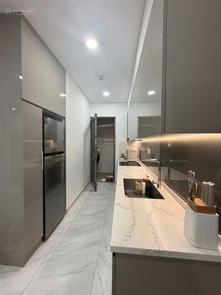Cho thuê gấp căn hộ cao cấp 2pn2wc  72m². giá chỉ 14,5 triệu / tháng tại sky89