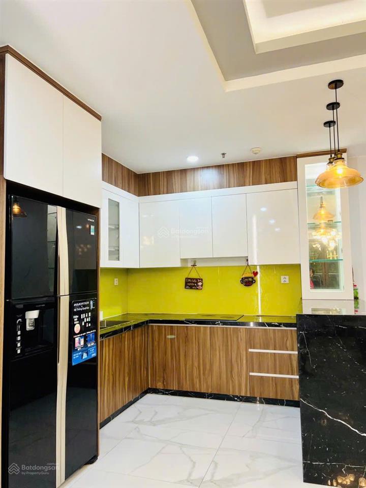 Chính chủ bán căn hộ 3pn 109.3m2 tầng 21, view thoáng mát