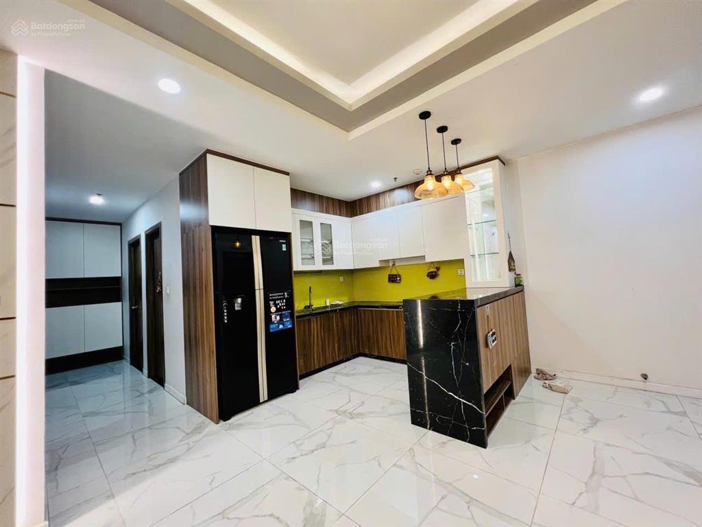 Chính chủ bán căn hộ 3pn 109.3m2 tầng 21, view thoáng mát