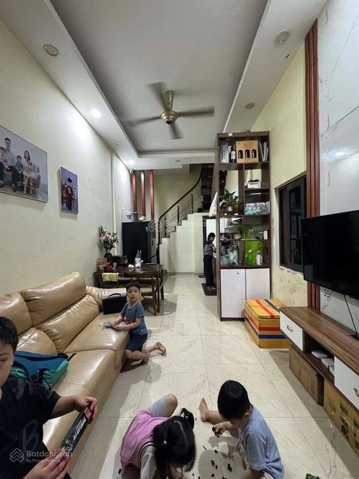 Bán nhà ngõ 219 trần cung rất gần phố, ô tô đỗ cửa khách ở hoặc giữ tiền hợp lý 30m2. 10,75 tỷ