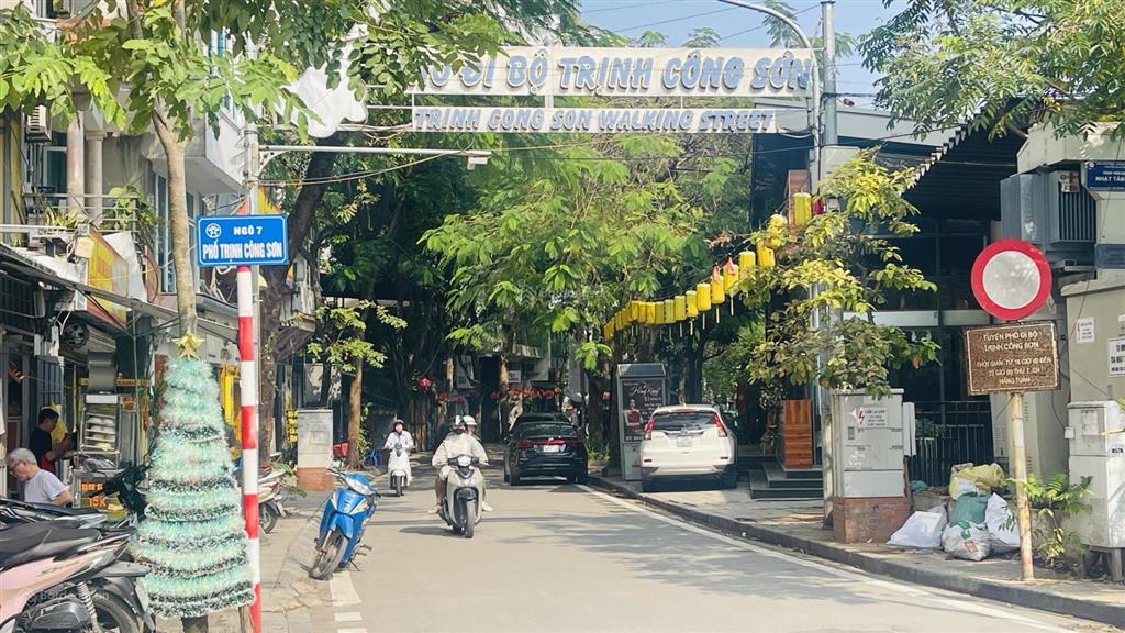 Bán nhà ngõ 35 trịnh công sơn 23 tỷ view hồ tây, thang máy nhà mới khách về ở luôn 52m2 7 tầng