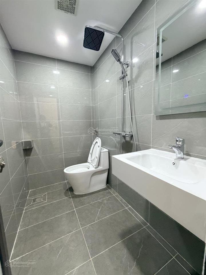 Bán nhà ngõ 35 trịnh công sơn 23 tỷ view hồ tây, thang máy nhà mới khách về ở luôn 52m2 7 tầng