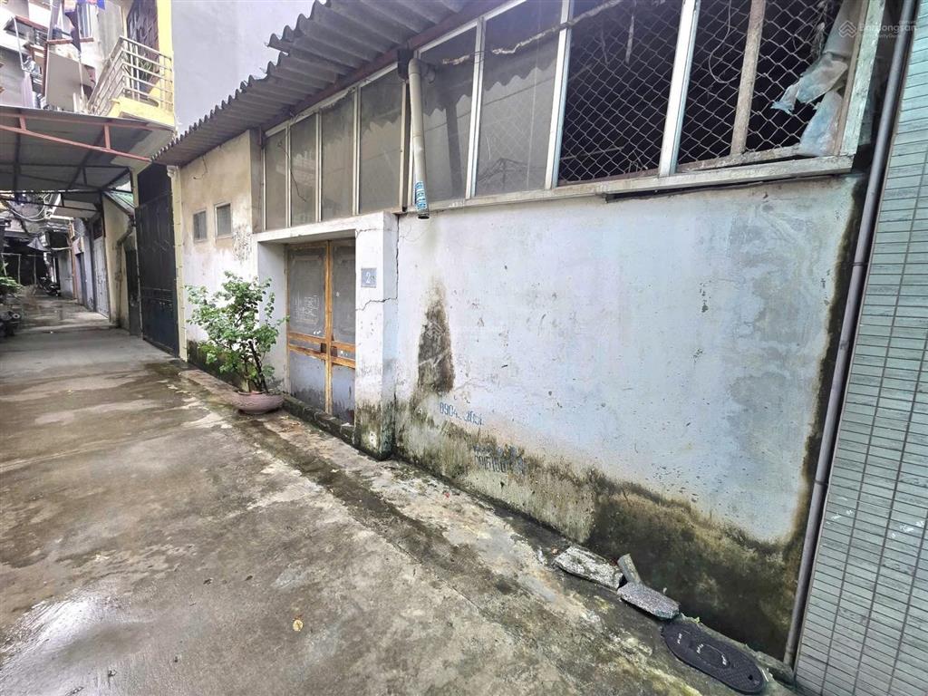 Bán đất cổ nhuế ngõ 43 ô tô đỗ cửa. 1 nhà ra ô tô tránh nhau, kd. xây ccmn đẹp 105m2 mt 7,5m 29,9 t