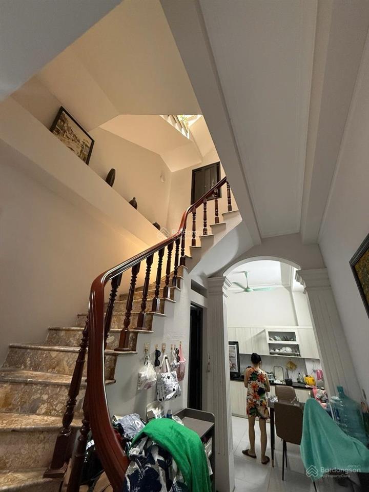 Bán nhà đào tấn ba đình 10,6 tỷ mặt ngõ cực gần phố, nhà dân 36m2. mt 3,2m. 3 tầng. 3 ngủ