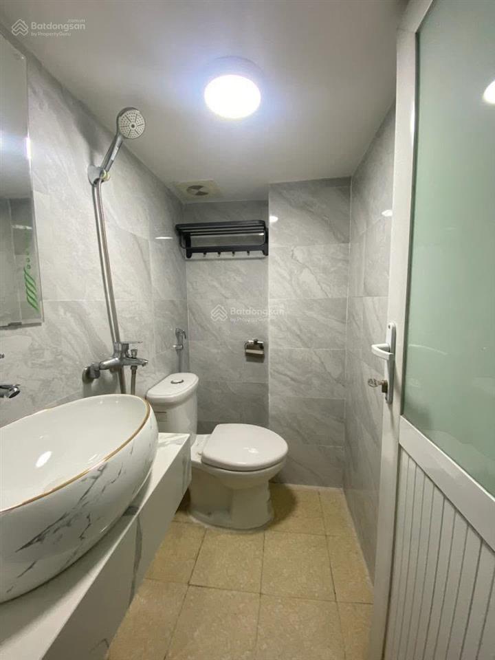 Nhà mặt ngõ 323 thuỵ phương, bắc từ liêm, 7,9 tỷ 37m2 trước nhà ô tô tránh nhau gần hồ điều hoà
