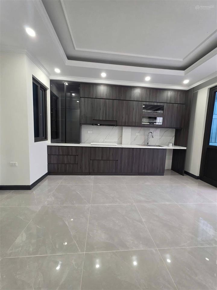 Nhà ngõ 353 an dương vương phú thượng nhìn sang noble crystal tây hồ 10m ra ô tô, thang máy 54m2 6t