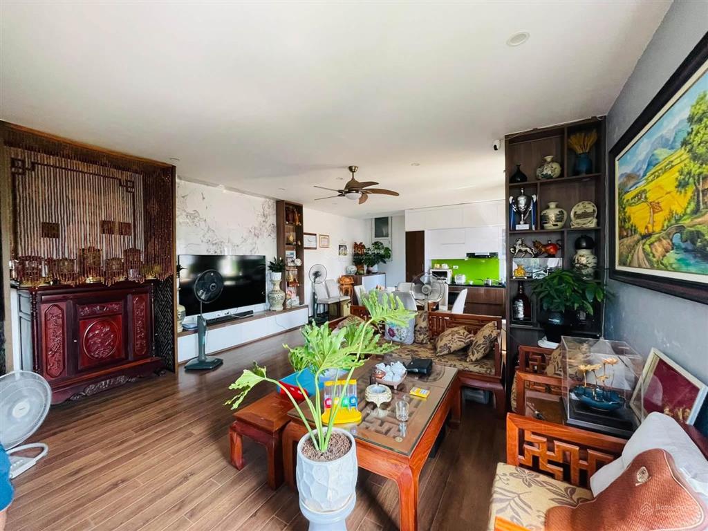 Nhà chùa bộc ngõ 12 vừa ở vừa cho thuê sát học viện ngân hàng, mặt ngõ kinh doanh 92m2. 27 tỷ