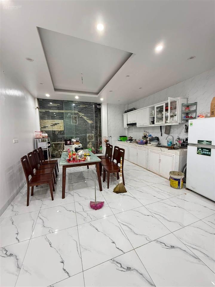 Bán nhà ngõ 612 lạc long quân tây hồ. ở luôn, view công viên nước, ô tô đỗ cửa, 74m2 6 tầng 29 tỷ