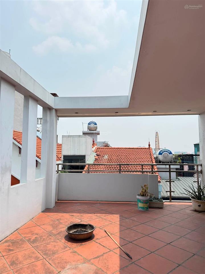 Bán nhà ngõ 612 lạc long quân tây hồ. ở luôn, view công viên nước, ô tô đỗ cửa, 74m2 6 tầng 29 tỷ