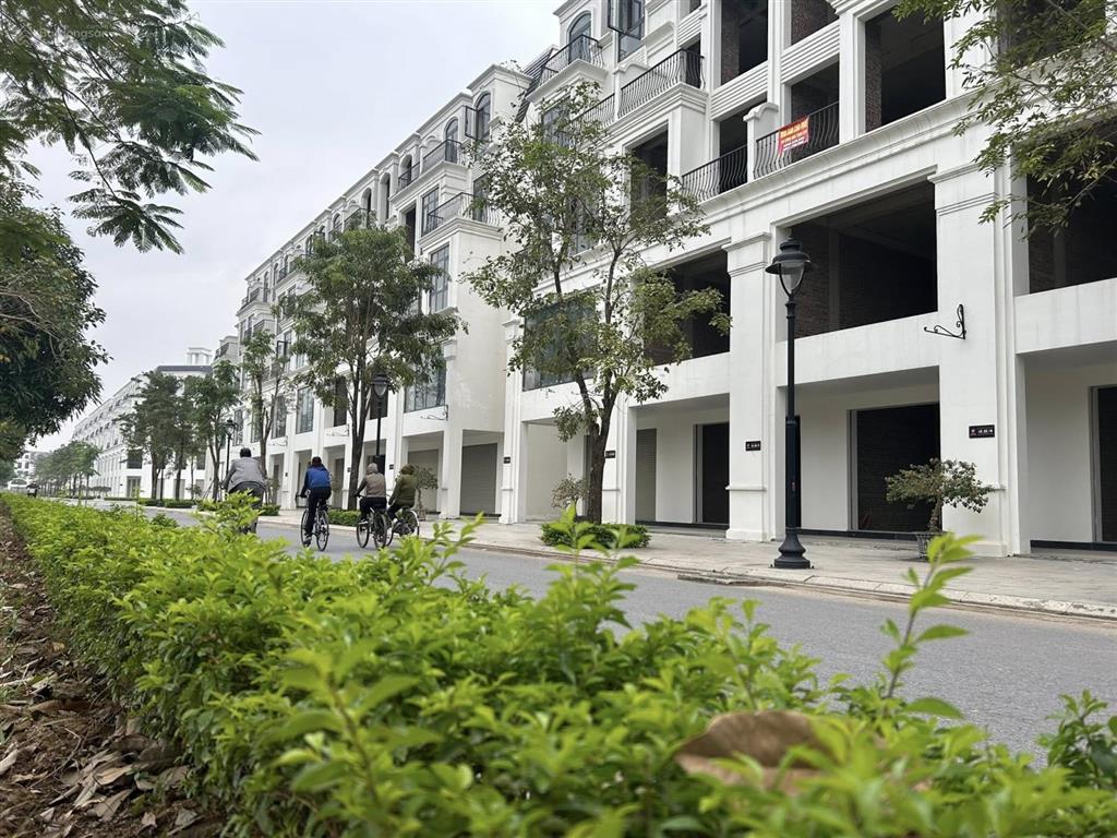 Chính chủ cần bán nhanh lk26. giá 19.x tỉ.  0968 733 ***