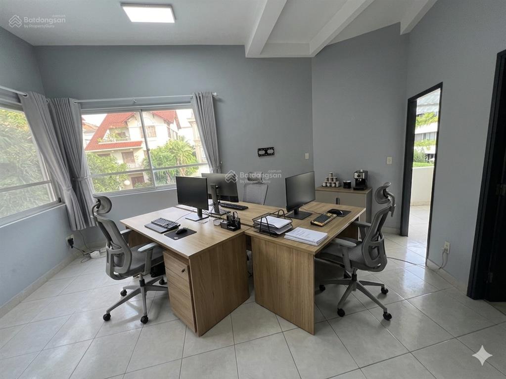 Cho thuê văn phòng ở biệt thự mt phạm thái bường (khu gần nguyễn đức cảnh sầm uất) 45m2 chỉ 10tr