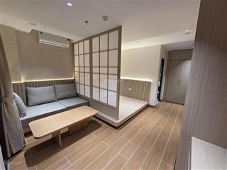 Khai trương ccmn ở nguyễn khánh toàn  1 ngủ 1 khách  full đồ, tivi, sofa  ban công  mới tinh