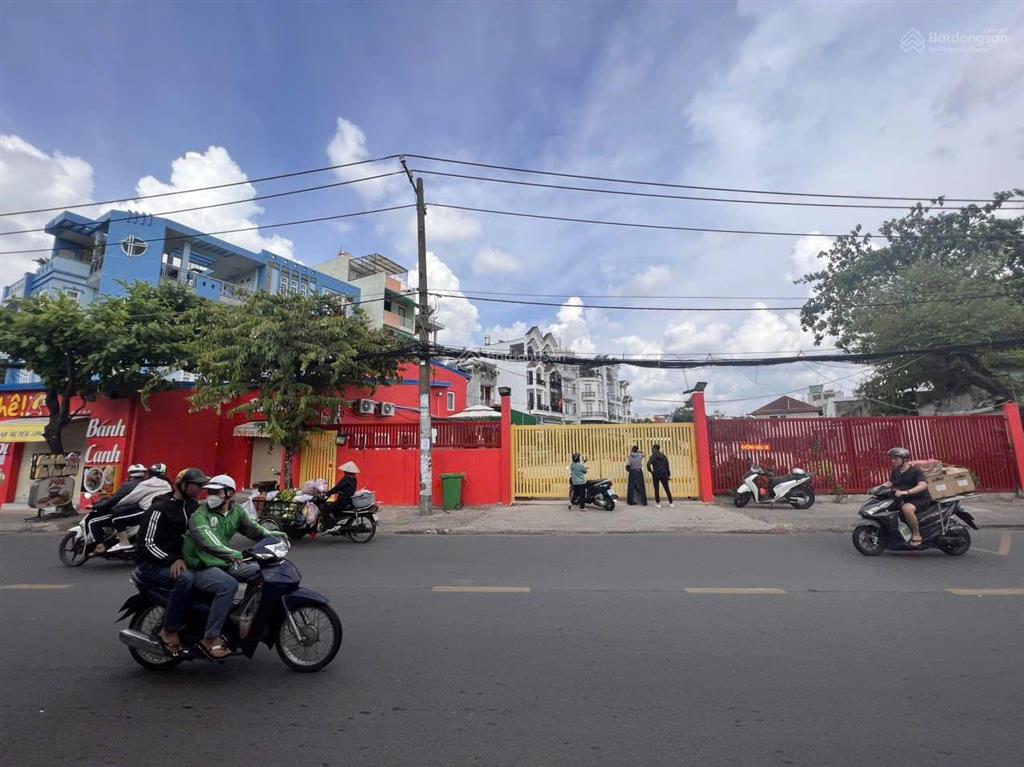 Bán nhà 2mt, 1084 tạ quang bửu, quận 8, dt 32 x 120m, qh 20 tầng, chỉ 125 tỷ, siêu hot