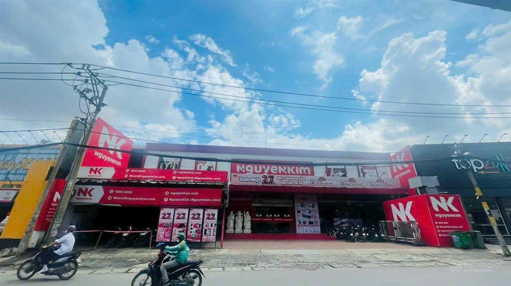 Tôi bán gấp nhà 2mt nguyễn trãi quận 5, dt 3.6 x 26, 5 lầu. chỉ 36 tỷ, siêu hot, mua là lời