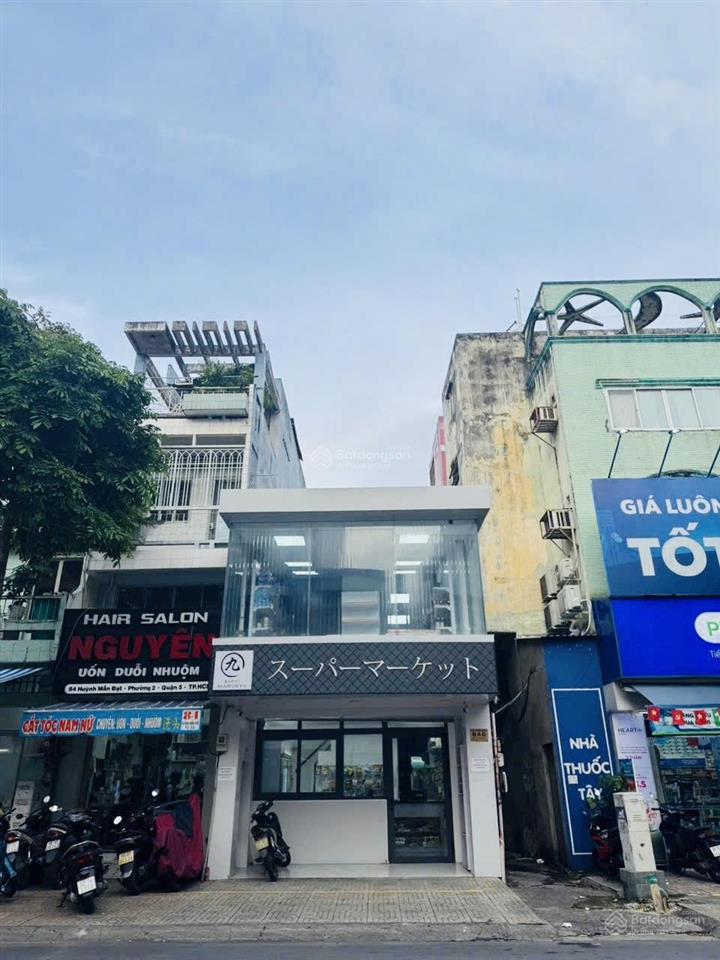 Góc 2 mặt tiền huỳnh mẫn đạt q5 | nhà mới 2 lầu | giá 18 tỷ, dt 4,33 x 12m, giá mềm