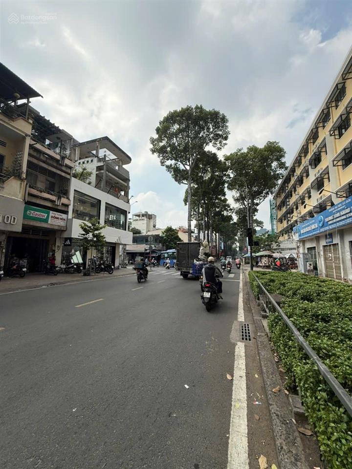 Góc 2 mặt tiền nguyễn trãi q5 giá từ 30 tỷ nay chỉ 23 tỷ. nhà 3 tầng, siêu hot, dt 4 x 10m