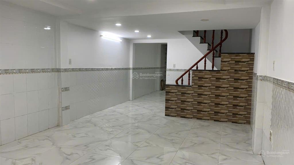 Cho thuê nhà nguyên căn  hẻm 127 lê thúc hoạch, phú thọ hòa, tân phú, hợp ở gia đình nhóm bạn