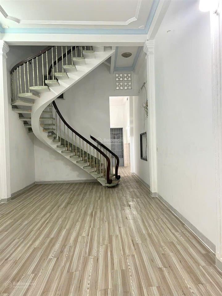 Cho thuê nhà nguyên căn (9*5m2) hẻm vườn lài, p. phú thọ hòa, tân phú, hợp ở gia đình