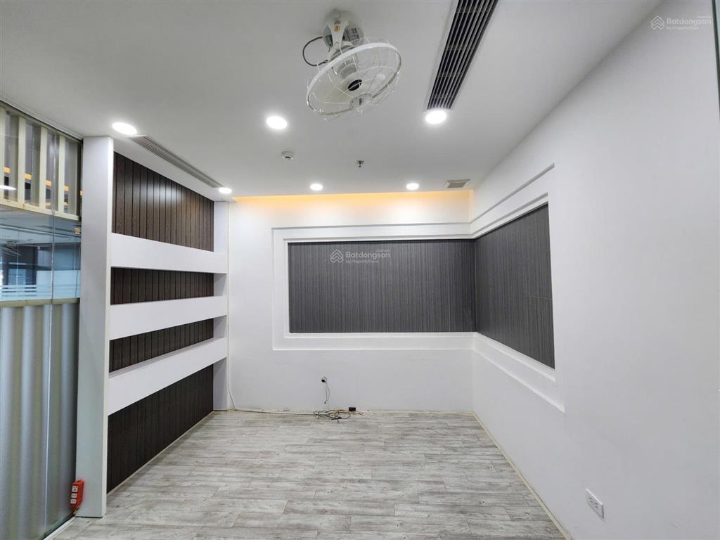 Cho thuê văn phòng ngoại giao đoàn không gian đẹp, làm việc chuyên nghiệp giá 28tr