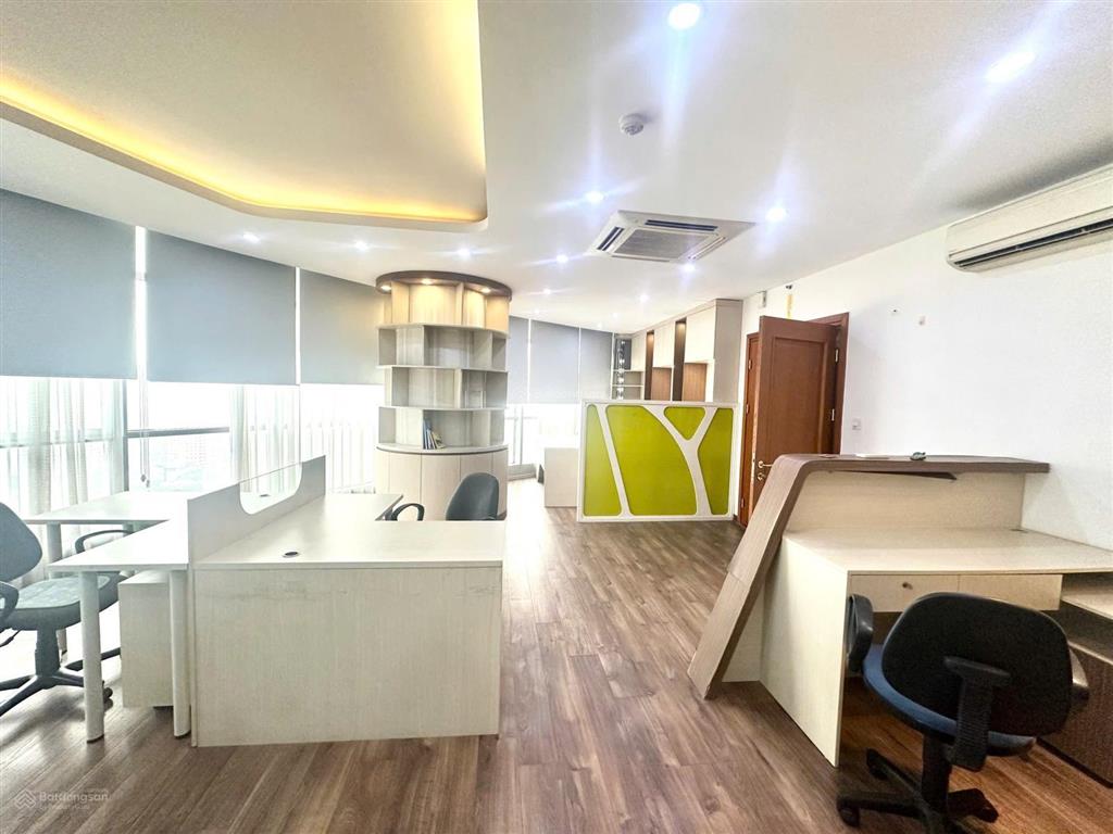 Cho thuê văn phòng trần duy hưng vị trí đẹp, thuận tiện làm việc 70m giá 30tr