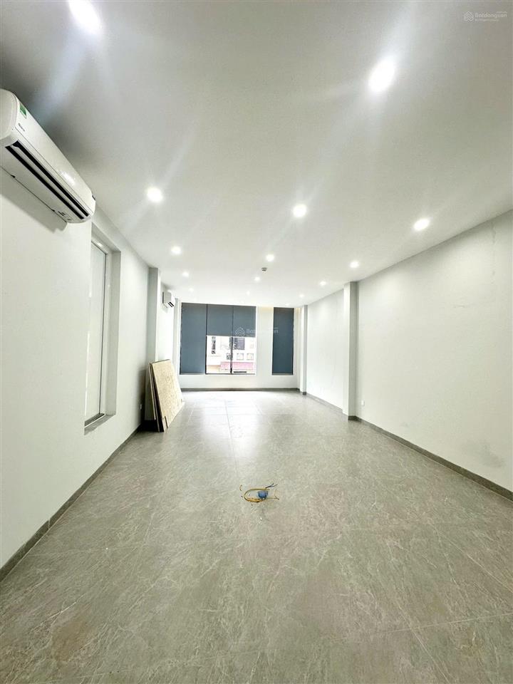 Cho thuê văn phòng ngụy như kon tum giá tốt, vị trí thuận tiện 80m giá 18tr
