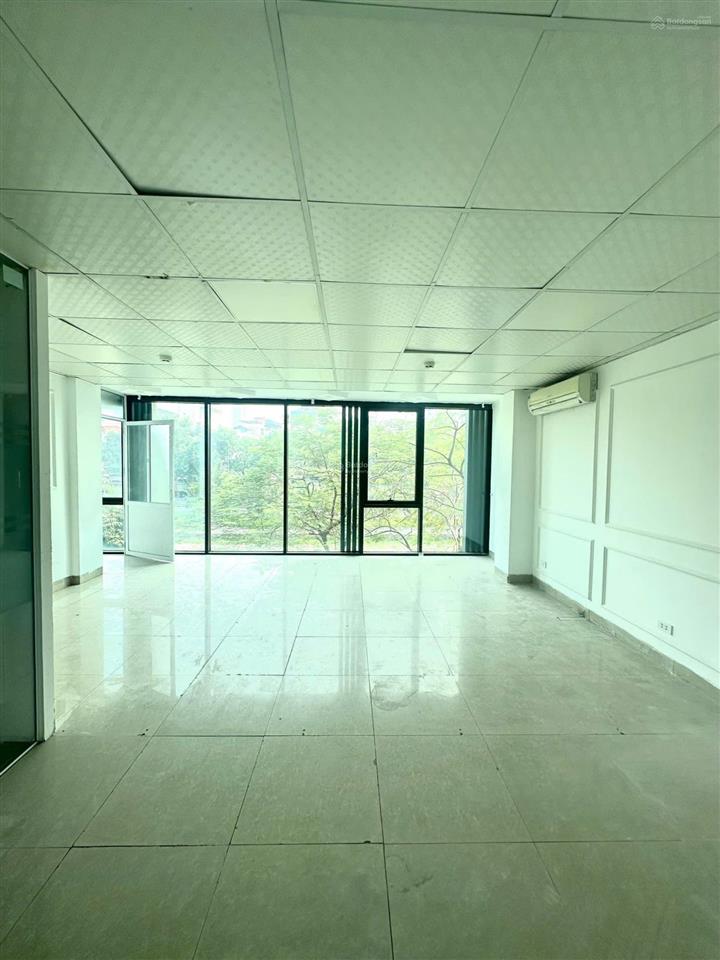 0843 191 *** cho thuê văn phòng tầng 2 nguyễn khang 80m giá 15 triệu/tháng