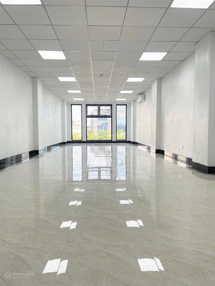 Cho thuê văn phòng nguyễn khang cầu giấy 21tr  90m  0843 191 ***