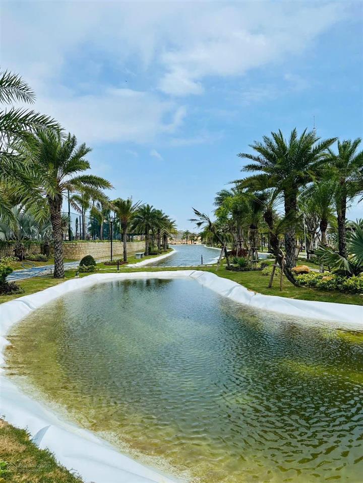 Căn góc caraworld hồ bơi riêng dtich đất lớn 8x20 165m2 hàng cđt giá 9tỷ2 chiết khấu tổng 21,3%