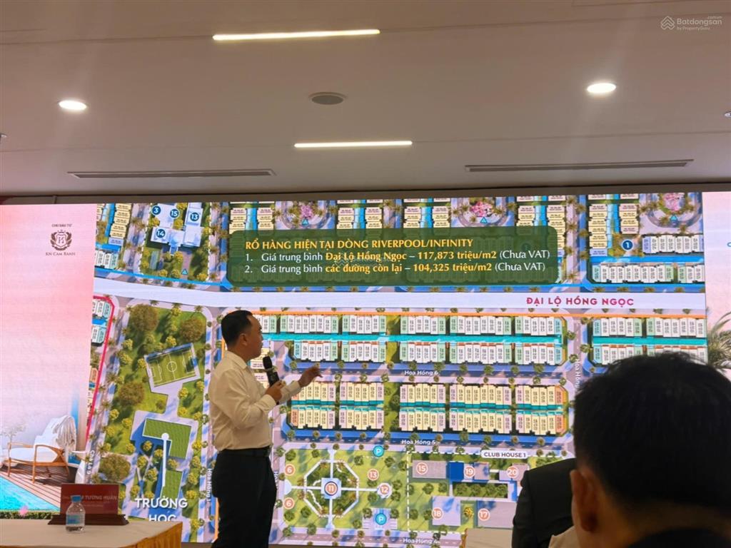 Căn góc caraworld hồ bơi riêng dtich đất lớn 8x20 165m2 hàng cđt giá 9tỷ2 chiết khấu tổng 21,3%