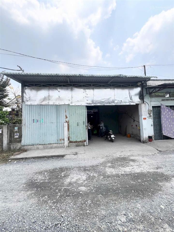 Bán kho, nhà xưởng tại 1/đường nữ dân công, 1,8 tỷ, 173,2 m2, uy tín, giá tốt